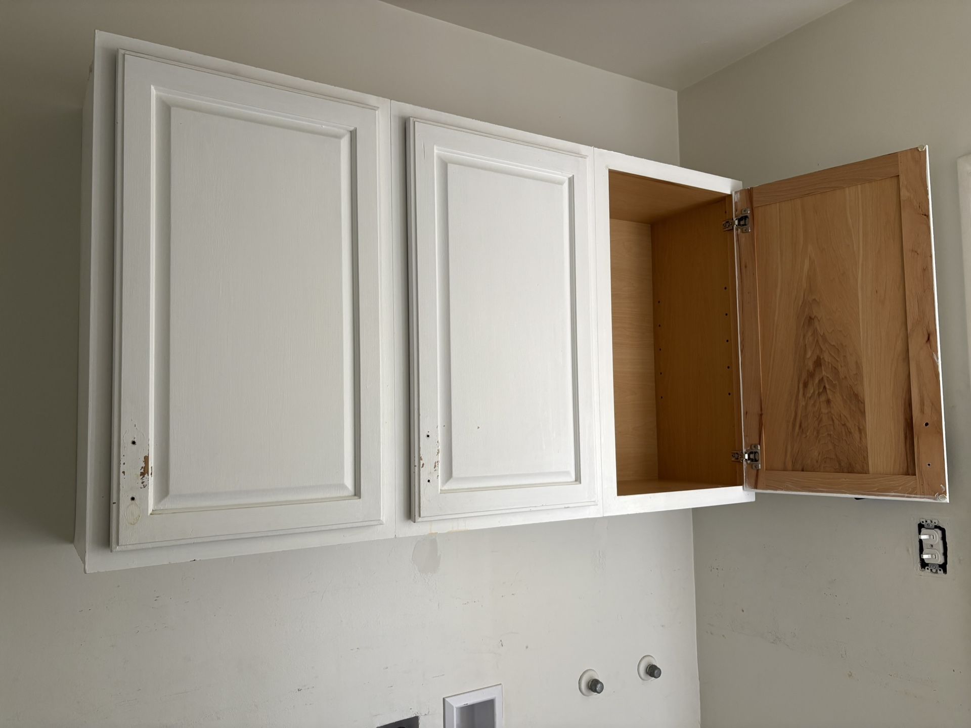Cabinet With Shelfs