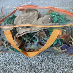 Dinosaur Play Set – Figures, Palm Trees and more accessories