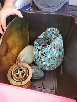 Vases, plates, misc decor items