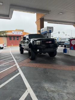 2009 GMC sierra 4x4 Supercharged