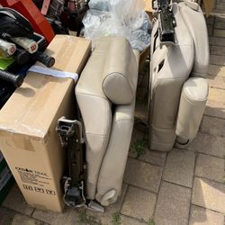 2020 Lexus 470 Seats