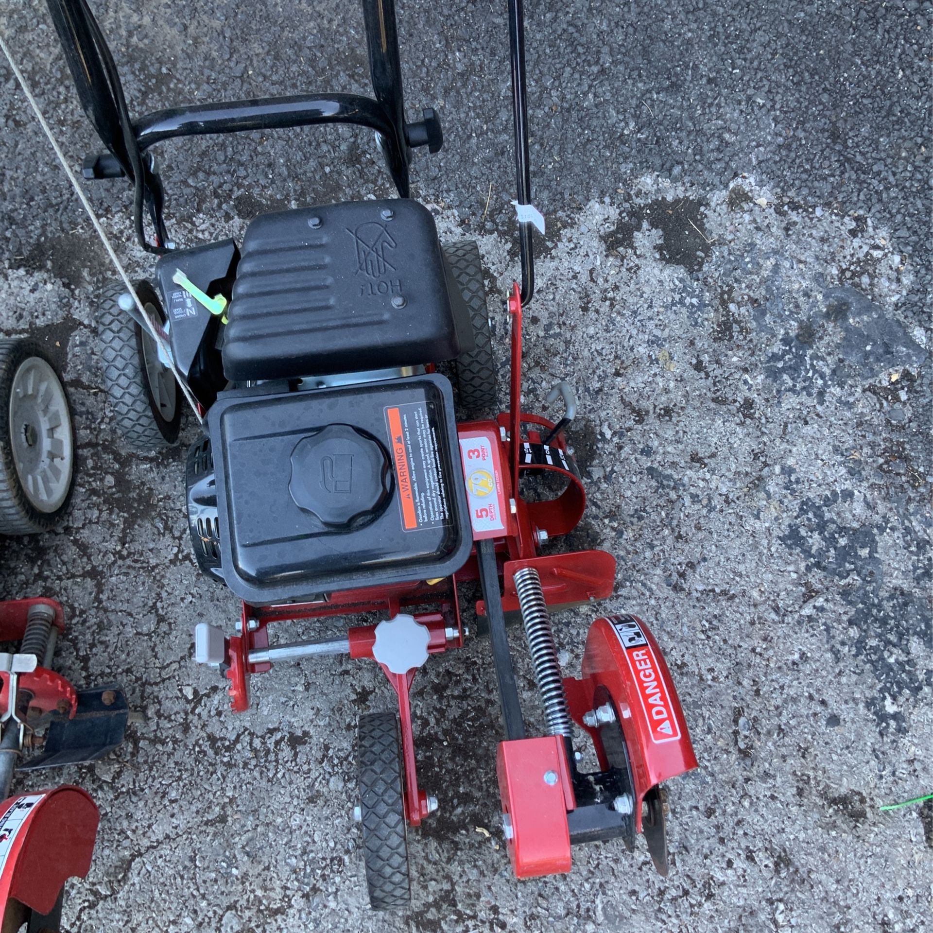 SOUTHLAND 9” GAS LAWN EDGER MODELSWLE799. for Sale in Fort Worth, TX