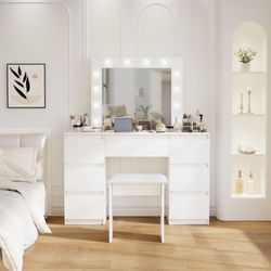 Large White Vanity Tables with Mirror and Light