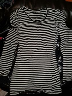 Black and white long sleeve shirt size 12 girls