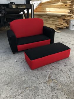 Kids loveseat and footrest