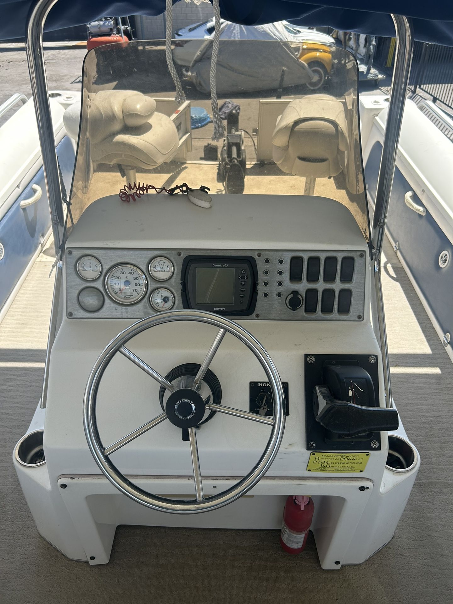22.0 Foot Pantone 2008 , Center Console,
