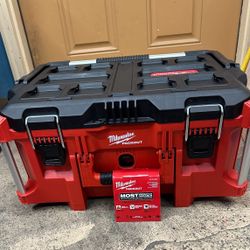 Milwaukee Packout Large Tool box NEW