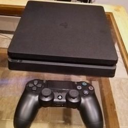 PlayStation 4 Slim Console Controller