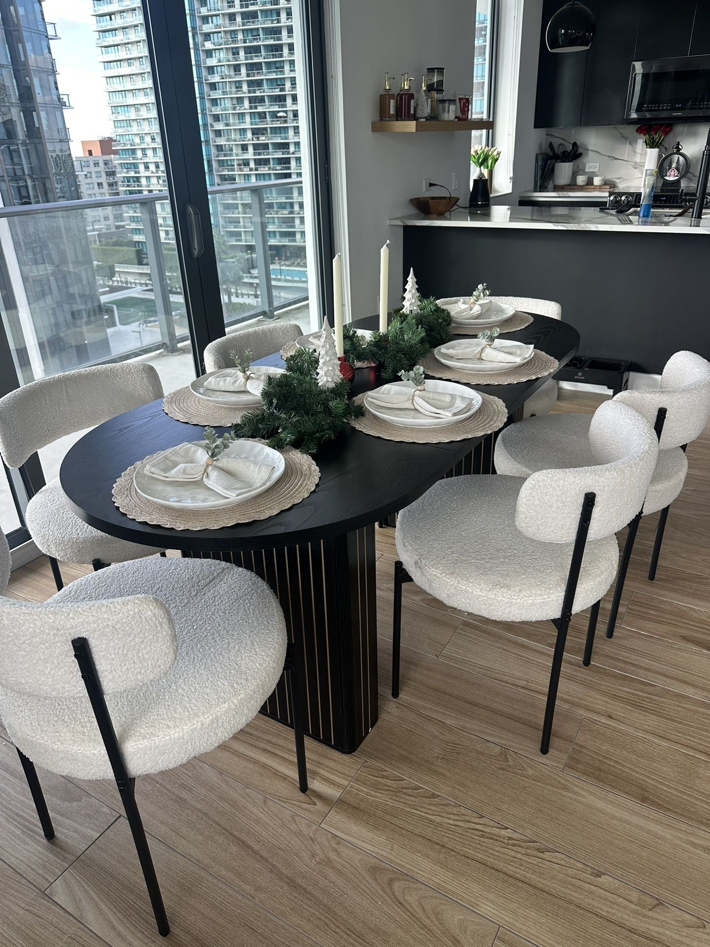 Table And 6 Chairs Dinning Set