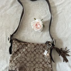 Vintage Coach Hobo Crossbody bag