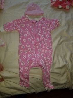 Baby onesies and hat