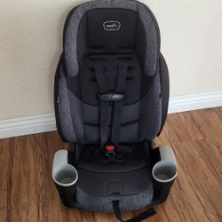 Like New Evenflo Maestro Sport Harnessed Booster Car Seat ( Price Firm!)