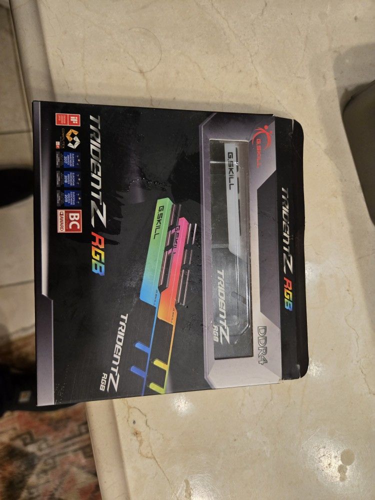 32 GB (16 X 2) DDR 4 RAM 4000 MHZ