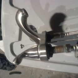 Used Bathroom Sink Faucet With New 3/8  Supply Lines 