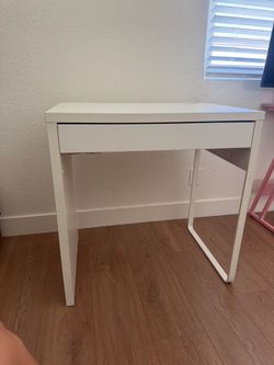 Original IKEA desk with drawer - Good condition