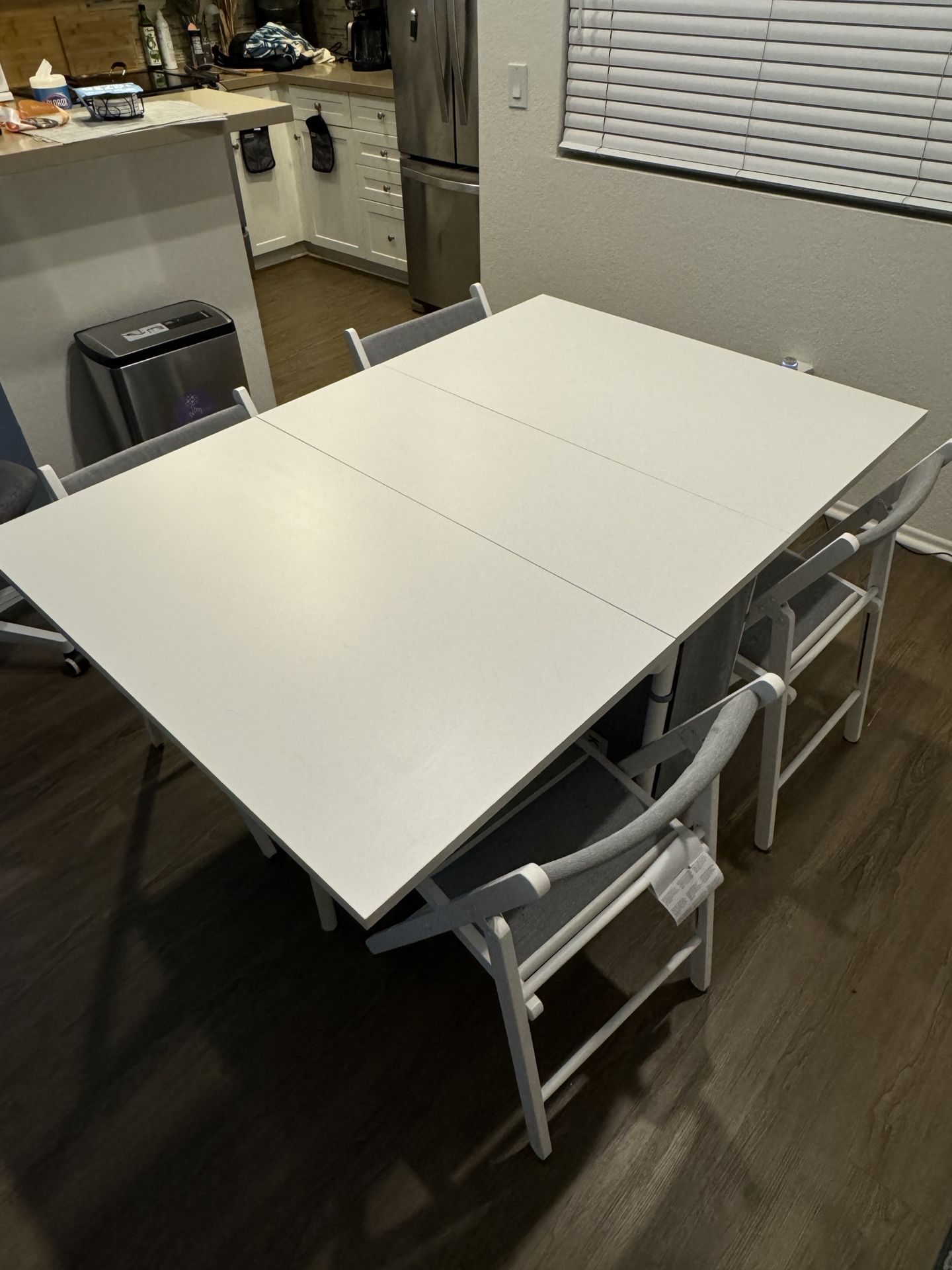 IKEA KALLHÄLL With Chairs