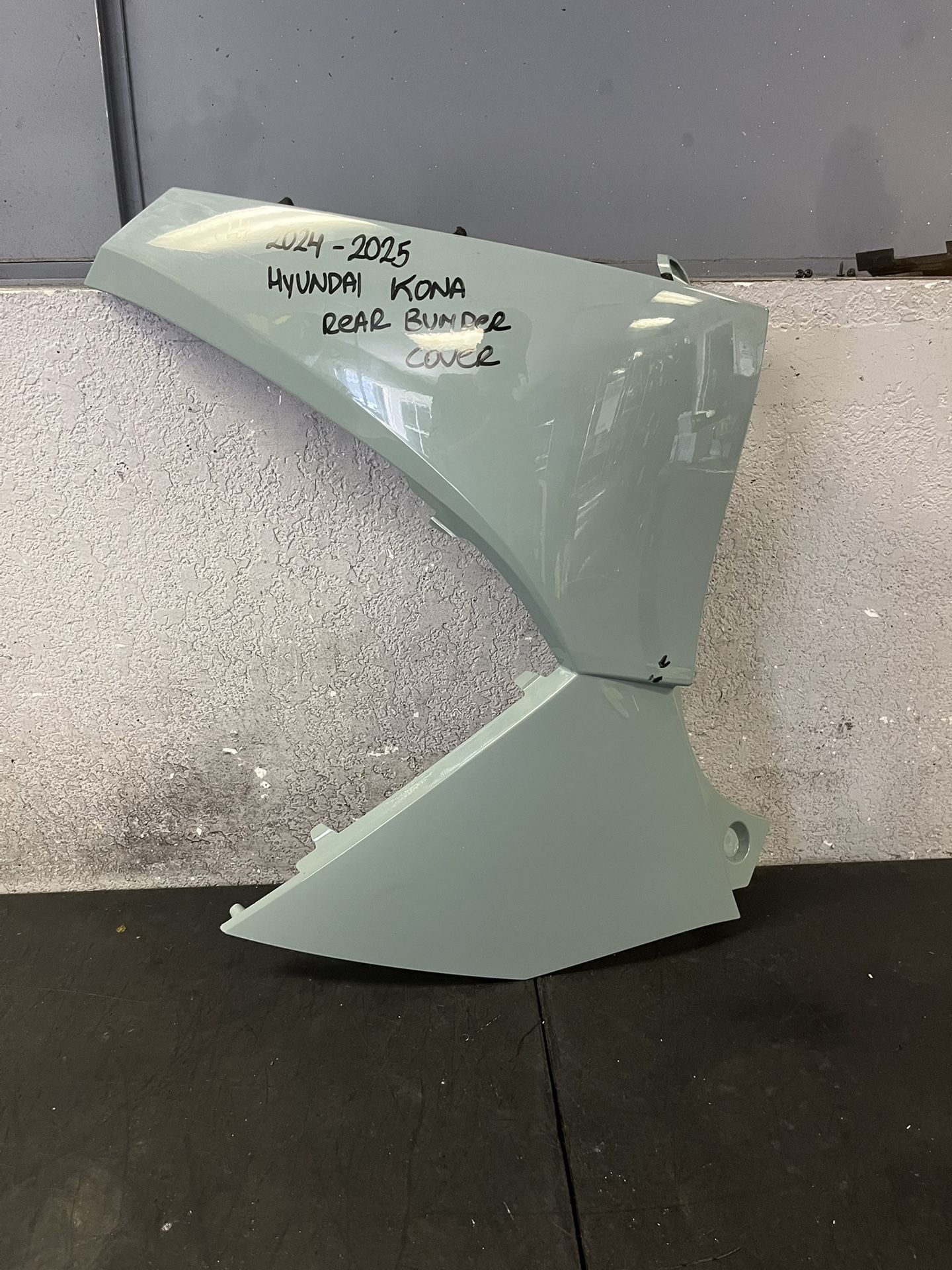 2024-2025 HYUNDAI KONA LEFT REAR BUMPER COVER OEM USED