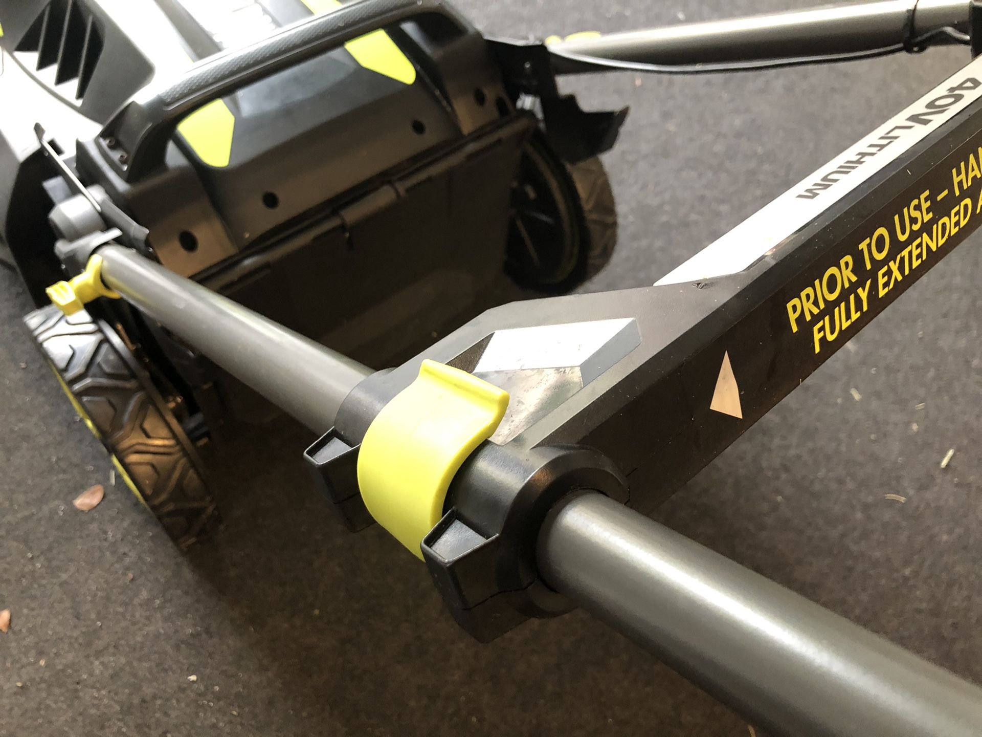 Ryobi RY40109 40V LithiumIon Cordless Battery Walk Behind Push Lawn