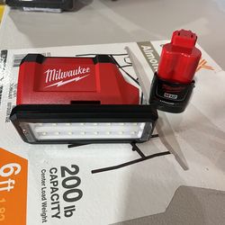 $100 Milwaukee lights m12