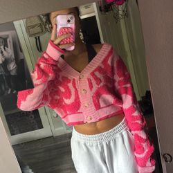 Pink Sweater - Size Medium 