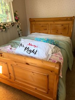 Bedroom Set Queen Bed