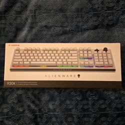 DELL Alienware AW920K NEW