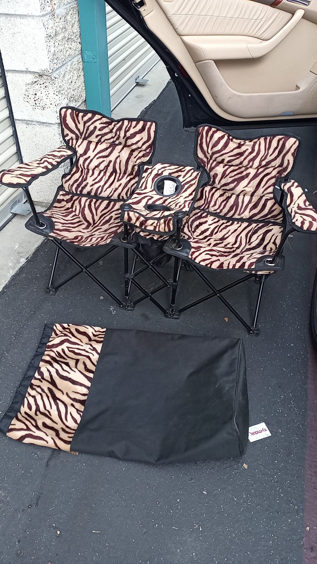 Kids double chair for zebra-striped
