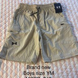 Under Armour Cargo Shorts Boys Size Youth Medium NEW