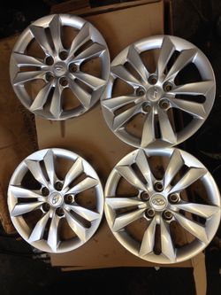 16 inch Hyundai hubcap