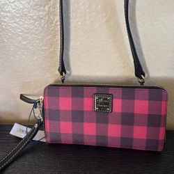 Dooney & Bourke 