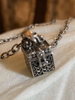 Sterling silver locket box chain