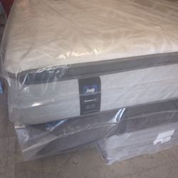 🔥🔥🔥 $499 King Sealy Posturphedic Medium Firm Mattress Available $499 🔥🔥🔥🔥