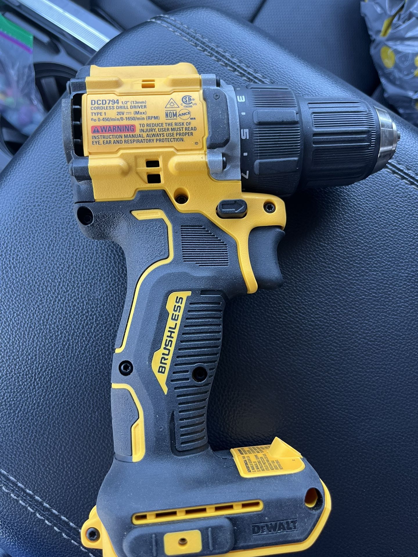 DEWALT 20V Atomic Compact Drill Driver. Dcd794 tool only