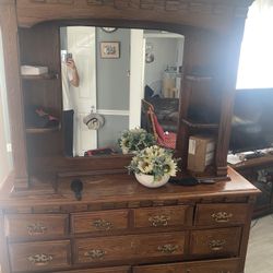 dresser with mirror 