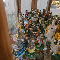 Charming Tails Figurines 