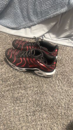 Men AirMax shoes.