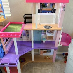 Barbie Dreamhouse
