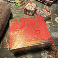 Pokemon ETB scarlet & violet