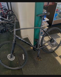 Trek hybrid bicycle FX3 disc