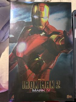 Two Hot toys iron man 2 1/6 scale figures (the price is for both together)