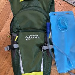 Bass Pro Eclipse Hydration Pack 