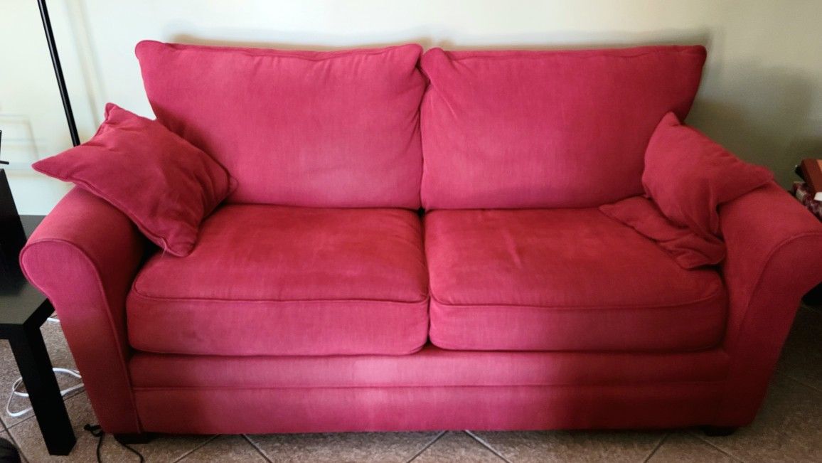 Red Loveseat/ Pull Out Full Size Bed