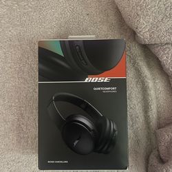Bose headphones(not a reseller‼️)