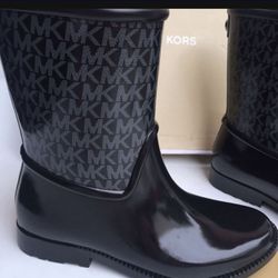 Michael kors girls /women’s Rain Winter Boots