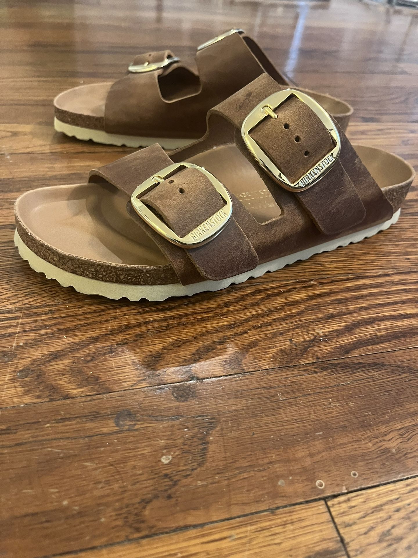 Gold big buckle Cognac Oiled Leather Authentic Birkenstock Arizona Sandals Size 6-6.5