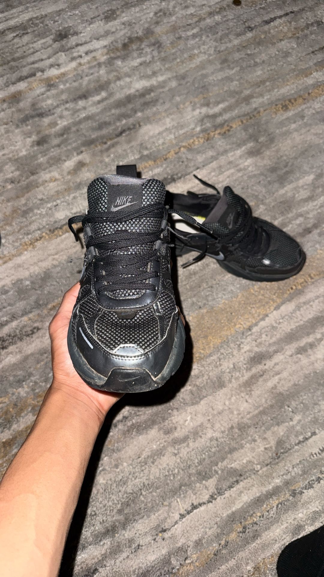  Nike V2K Run Women's Shoes