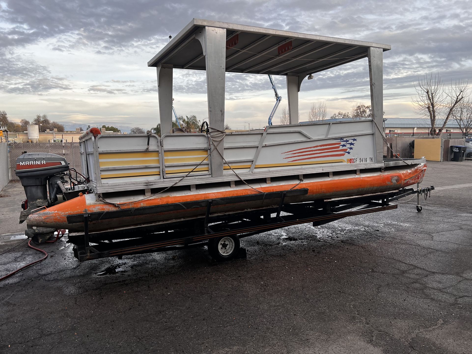 Pontoon Boat