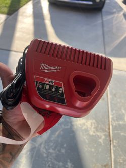 m12 battery charger