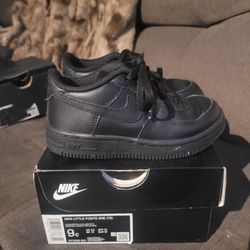 Nike Toddler Boys Size 9c