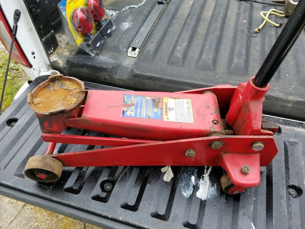 FLOOR JACK 2 1/4 ton Napa